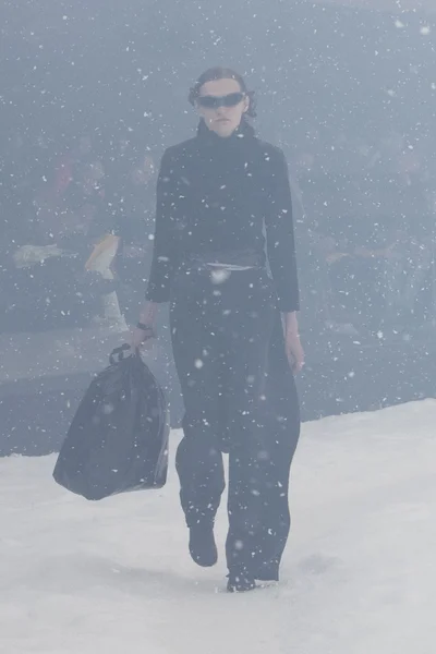 Look 6